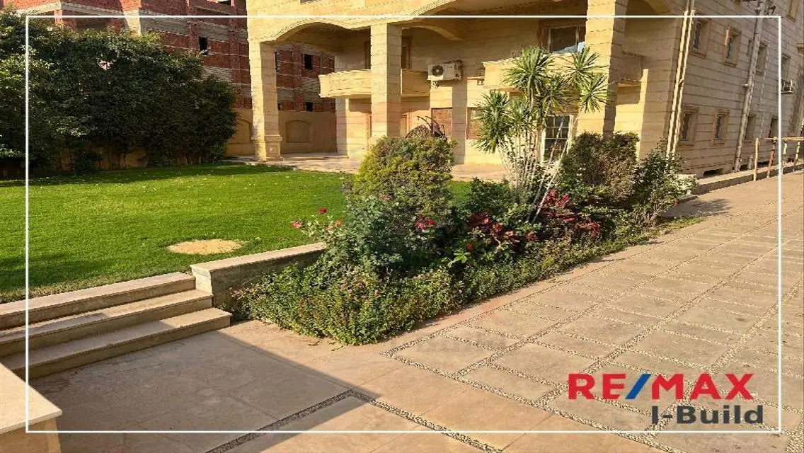 Luxury Villa for Sale with Private Garden and Pool