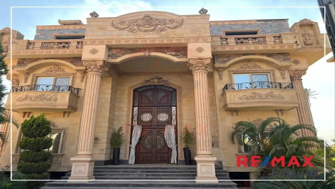 Luxury Villa for Sale with Private Garden and Pool