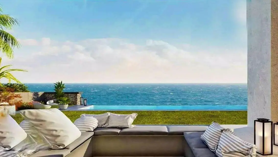 Luxury Apartment with Stunning View and Private Garden