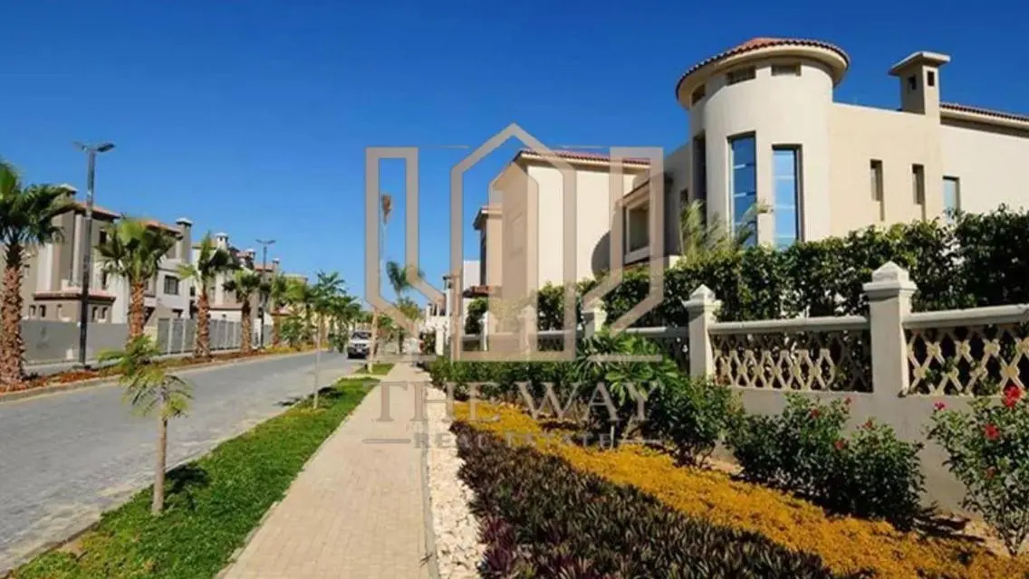 Luxury Villa for Sale in Palm Hills with Private Pool