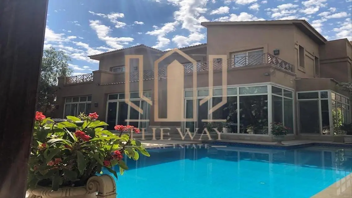 Luxury Apartment at Swan Lake Residence