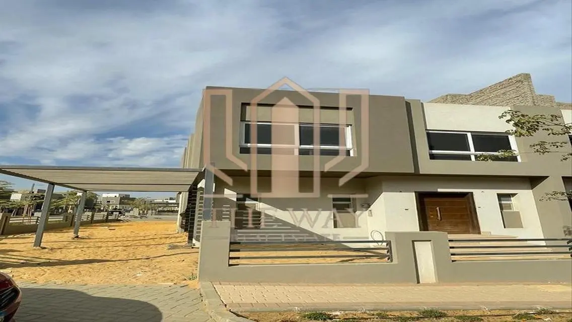 Luxury Villa in Sheikh Zayed
