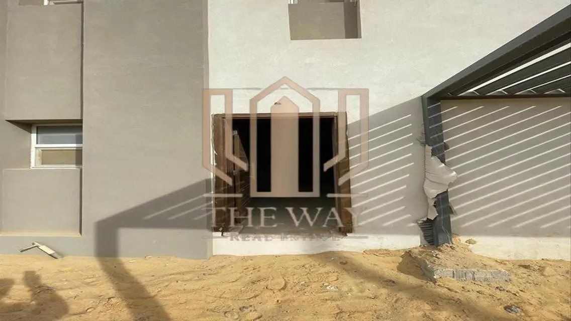 Luxury Villa in Sheikh Zayed
