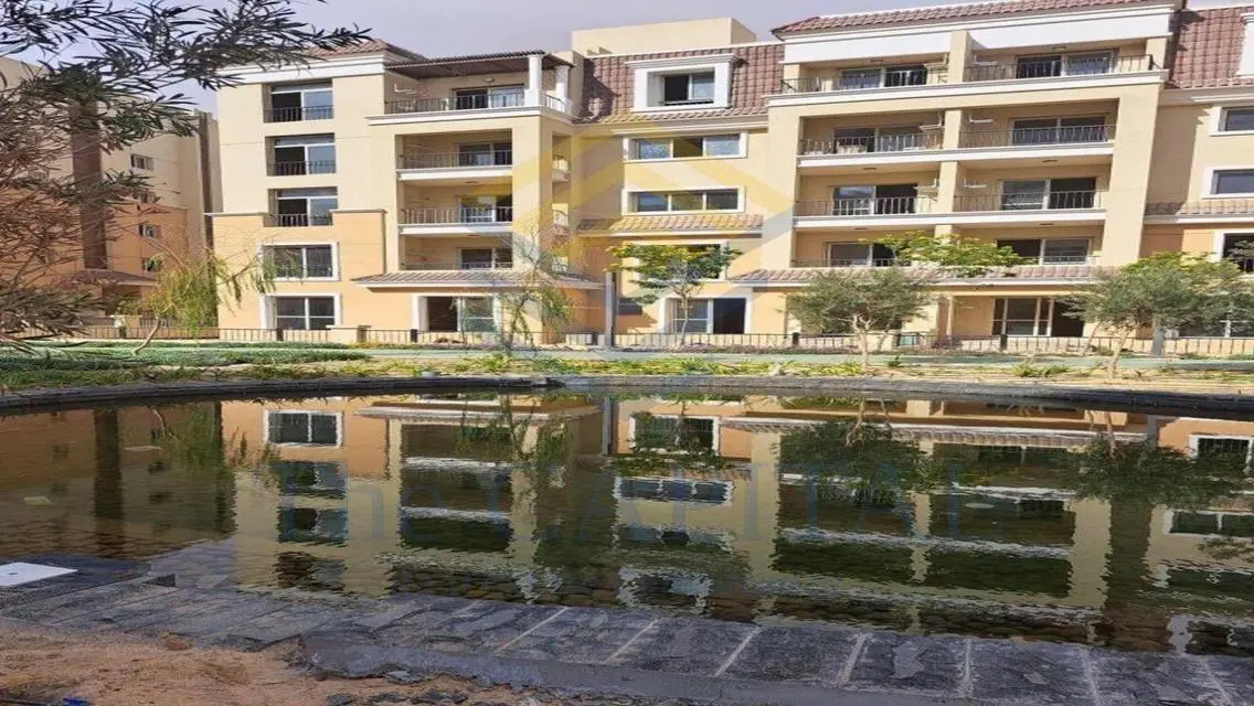 Luxury Apartment Overlooking Lakes and Major Landmarks