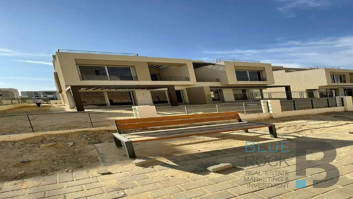 Luxury Villa with Private Balcony and Swimming Pool