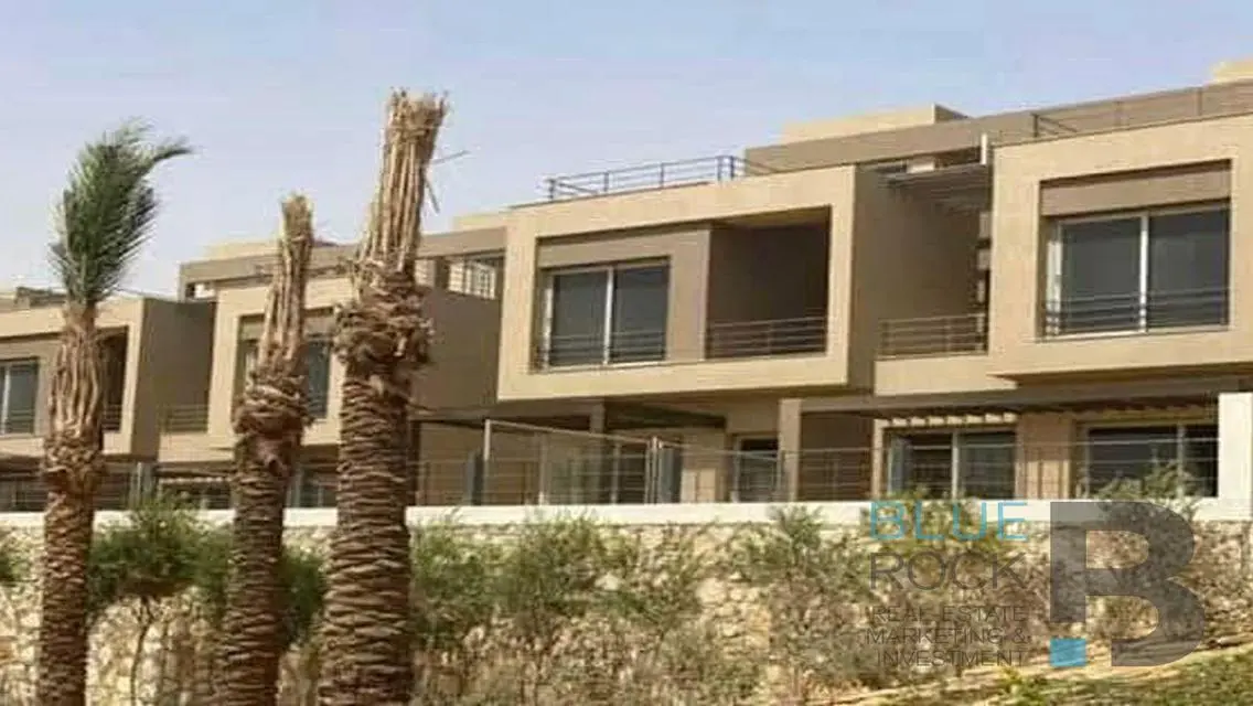 Luxury Villa with Private Balcony and Swimming Pool