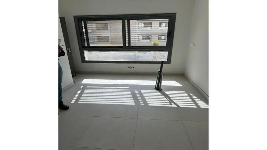 Great Opportunity to Buy a Spacious Property