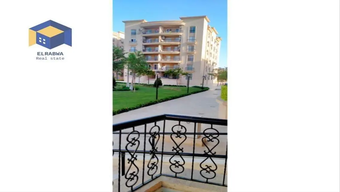 Stunning Apartment in Prime Location with Private Garden and Shared Pool