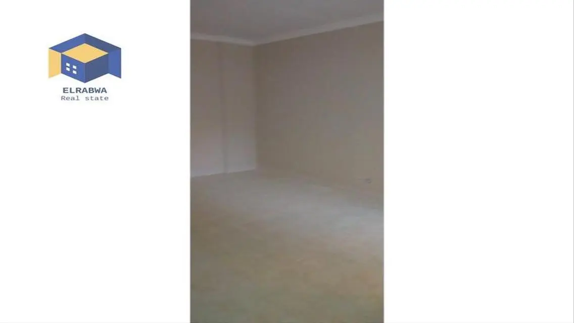 Stunning Apartment in Prime Location with Private Garden and Shared Pool