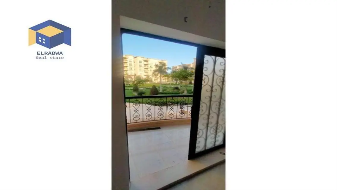 Stunning Apartment in Prime Location with Private Garden and Shared Pool