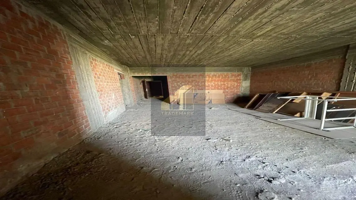 Luxury 3-Bedroom Apartment with Lake View - 156 Sq. M