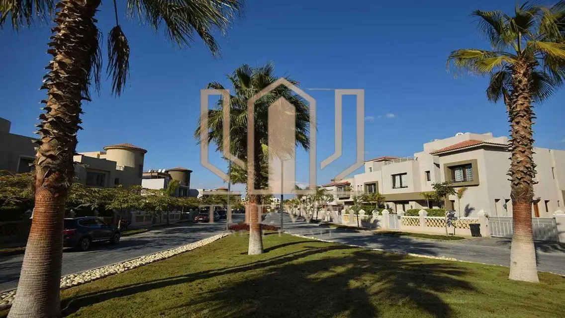 Luxury Villa for Sale with Spacious Private Pool and Garden