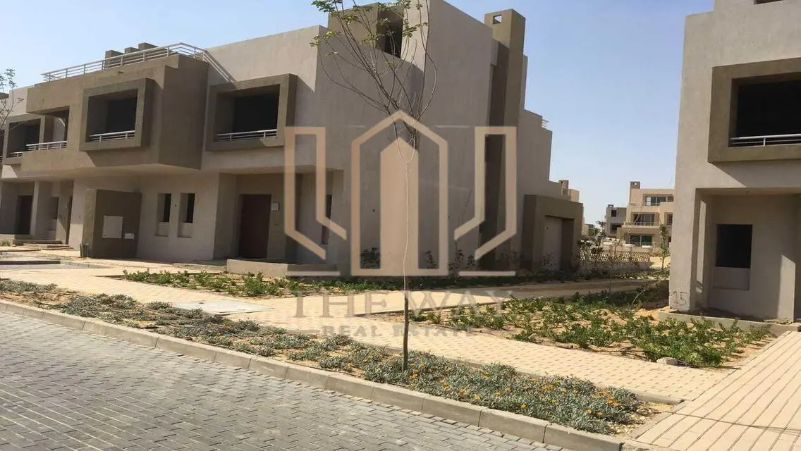 Luxury Villa for Sale with Spacious Private Pool and Garden