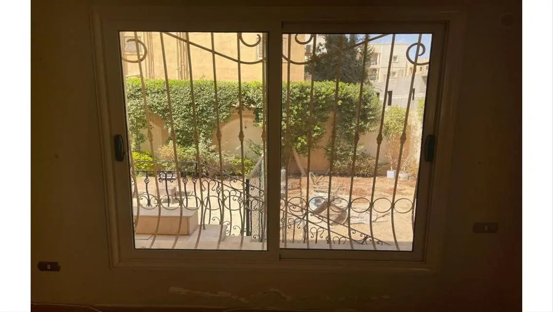 Luxury Villa with Private Garden and Modern Amenities