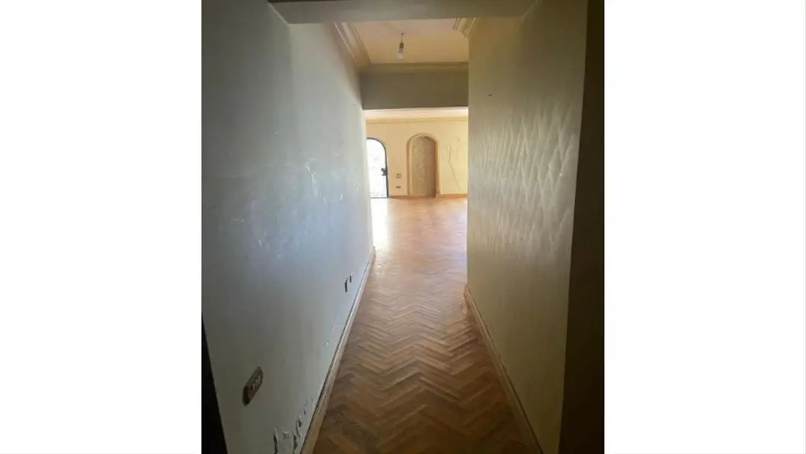 Luxury Villa with Private Garden and Modern Amenities