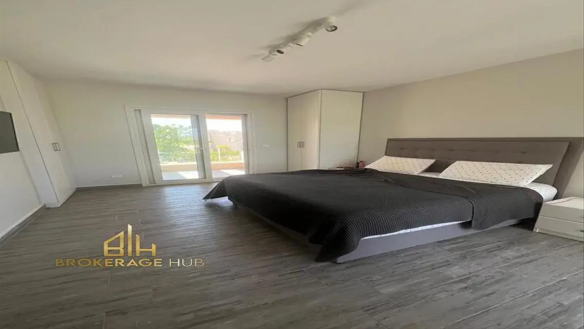 Luxury Villa 320 sqm with Private Garden in Prime Location