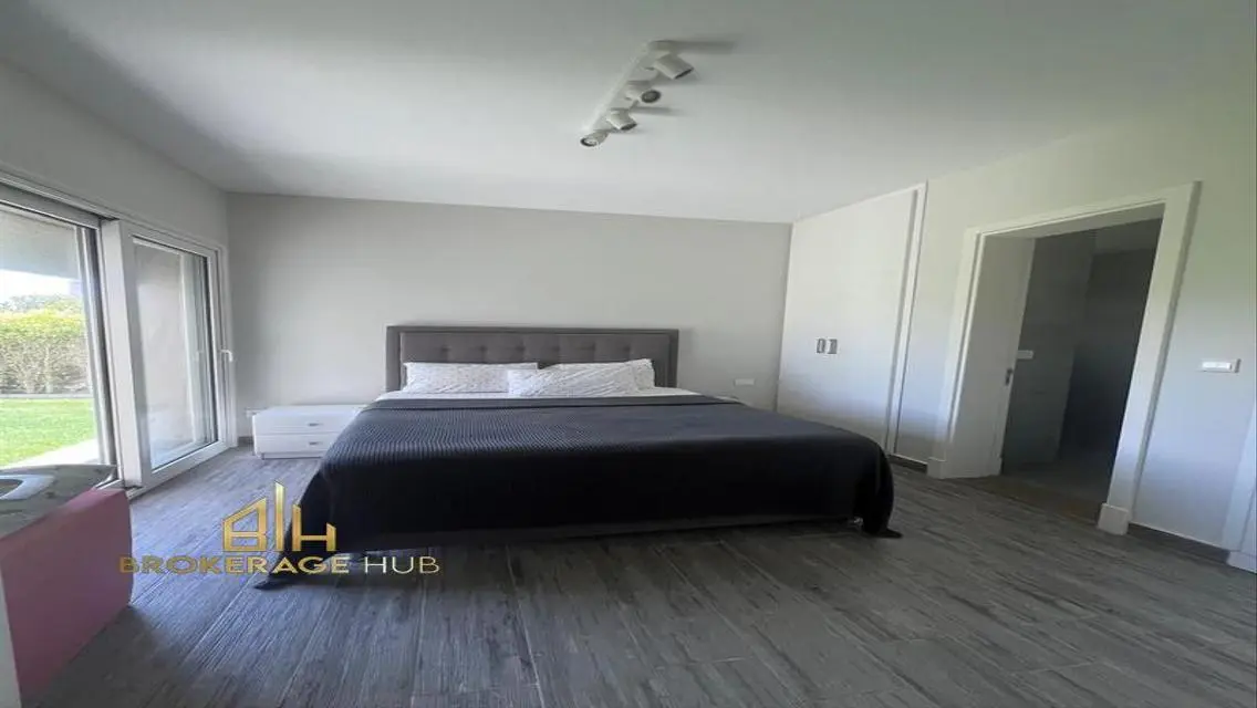 Luxury Villa 320 sqm with Private Garden in Prime Location