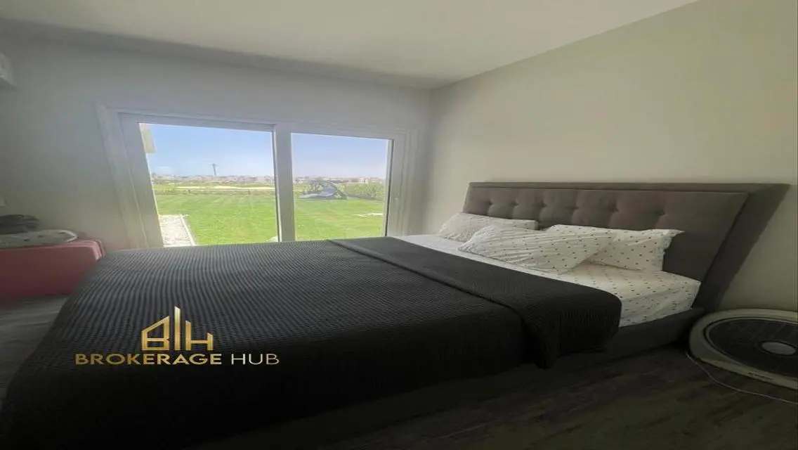Luxury Villa 320 sqm with Private Garden in Prime Location