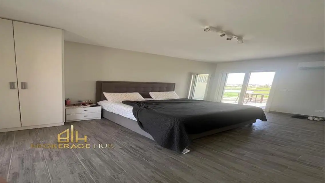 Luxury Villa 320 sqm with Private Garden in Prime Location