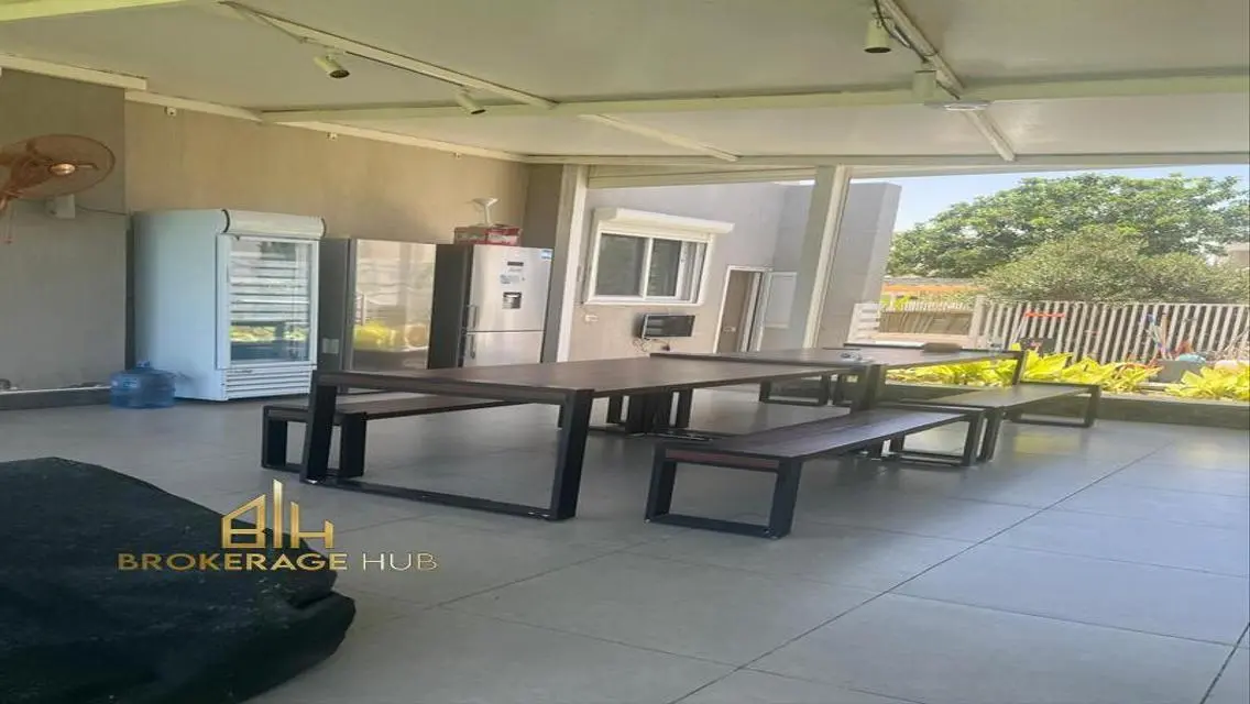 Luxury Villa 320 sqm with Private Garden in Prime Location