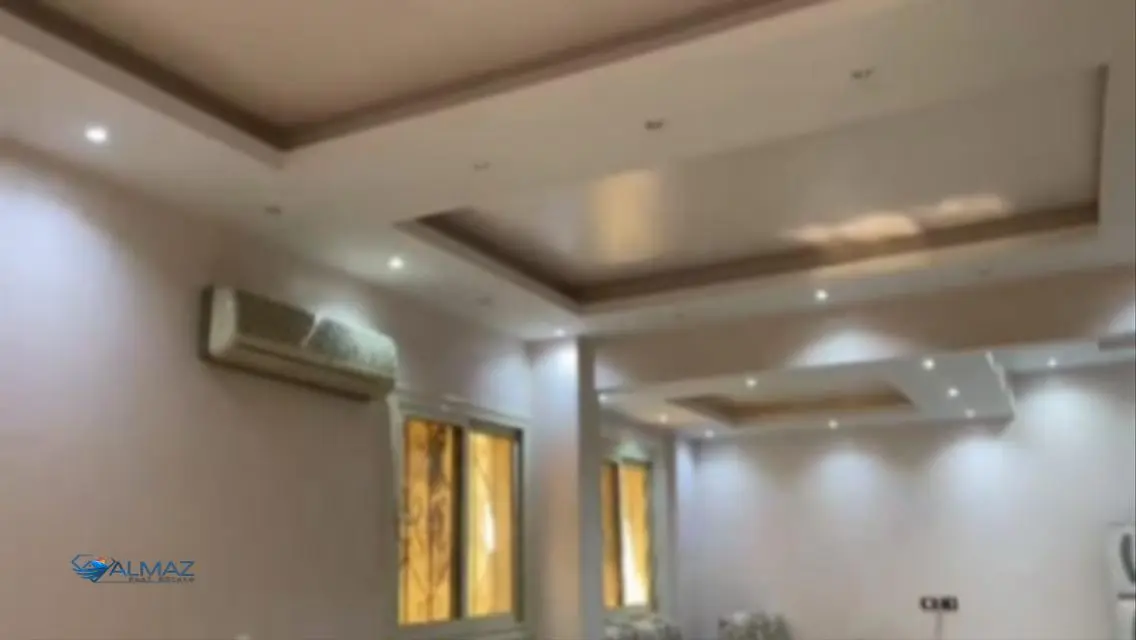 Stylish Apartment for Rent in E8553-D-120