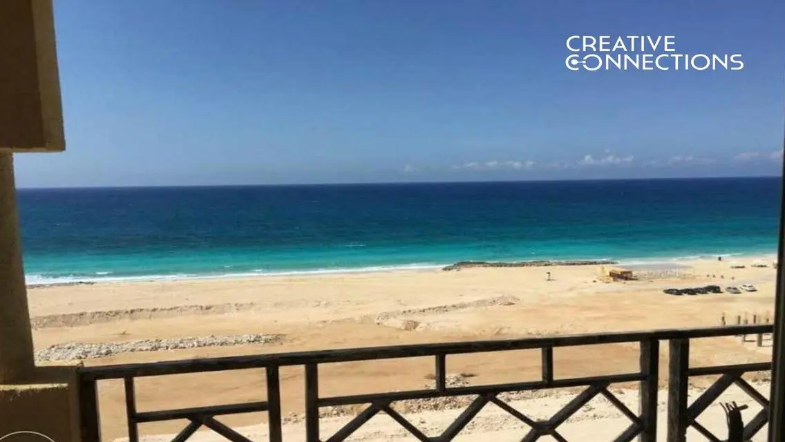 Emirates Heights - Mountain View Luxury Apartment