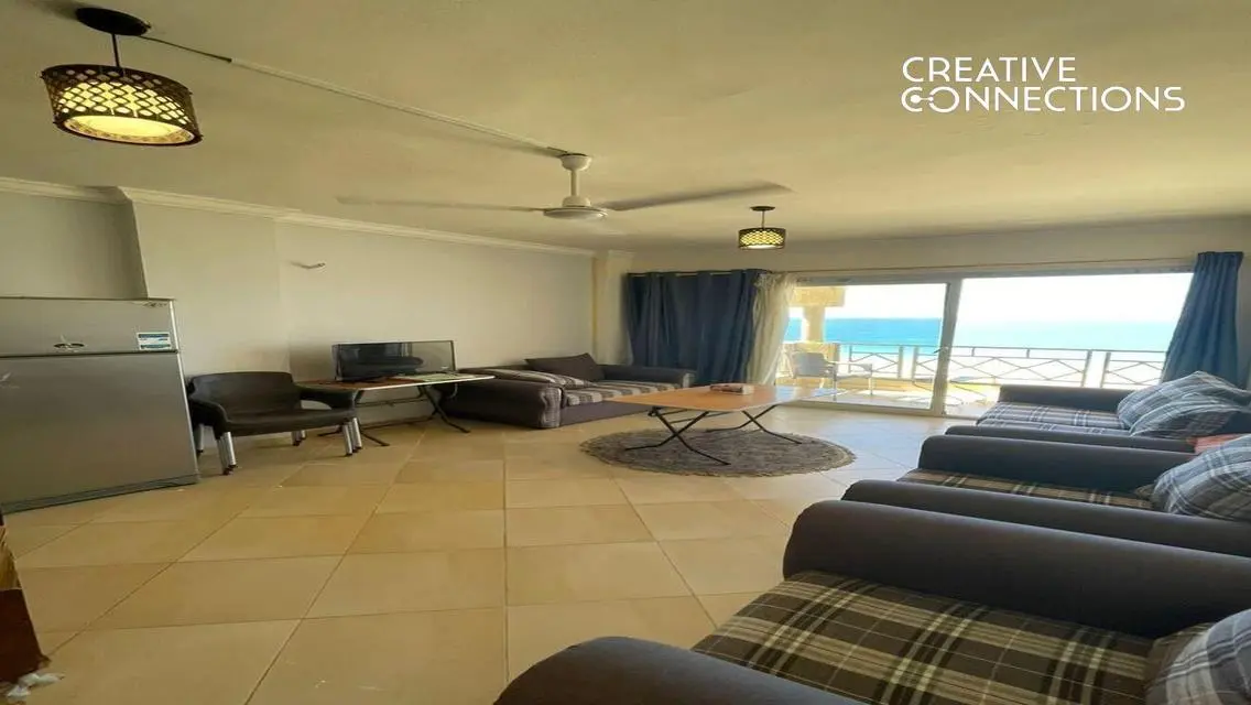 Emirates Heights - Mountain View Luxury Apartment