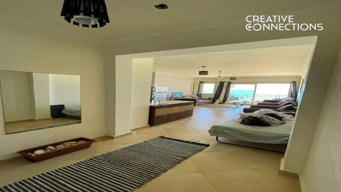 Emirates Heights - Mountain View Luxury Apartment