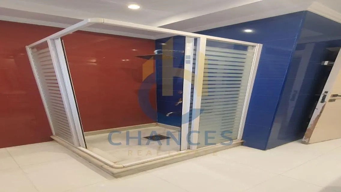 Property for Sale: 540 Square Meters with Balcony