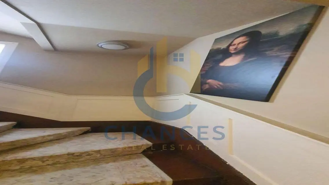 Property for Sale: 540 Square Meters with Balcony