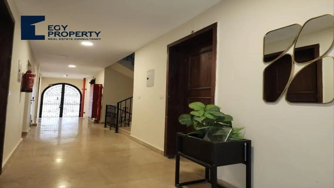 Luxurious Villa - 12 for Sale Lake View