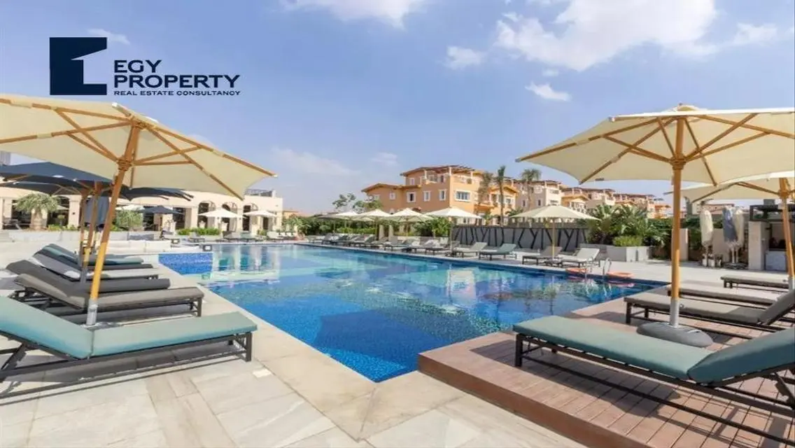 Luxurious Villa - 12 for Sale Lake View
