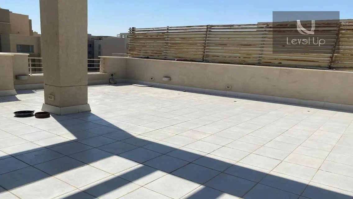 شقة مميزة للبيع بإطلالة رائعة