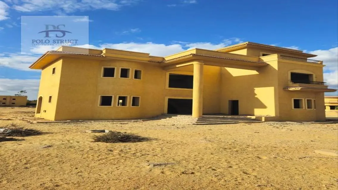 Luxury Villa with Private Garden and Pool