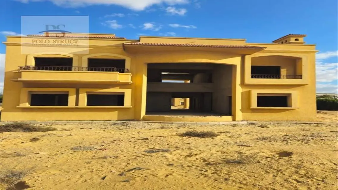 Luxury Villa with Private Garden and Pool