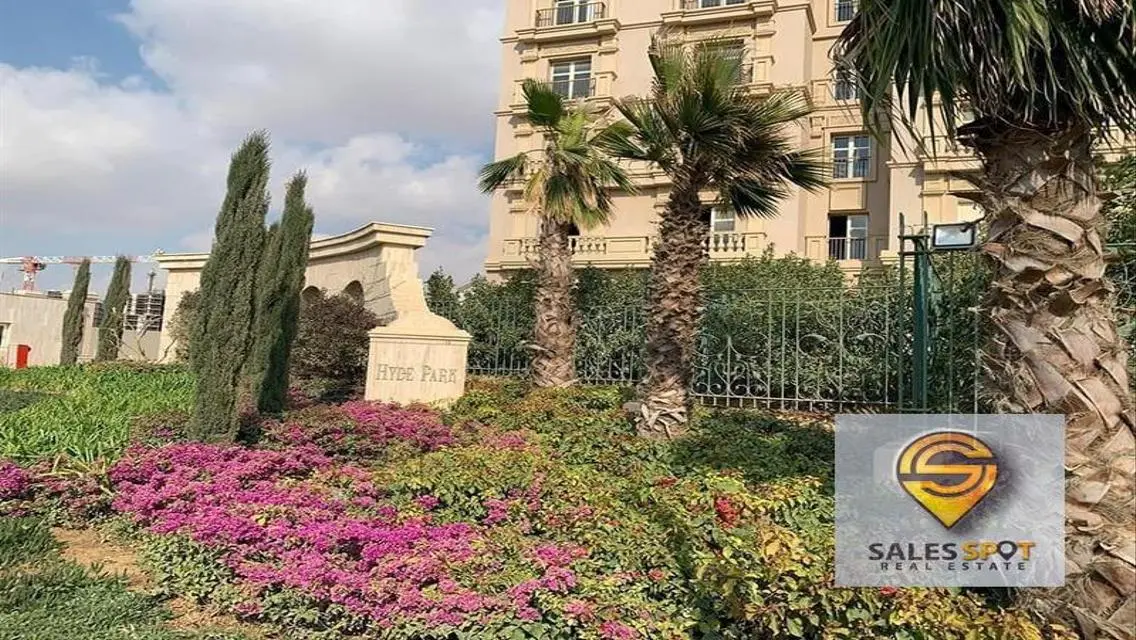 Luxury Apartment in Hyde Park, Golden Square - Prime Location