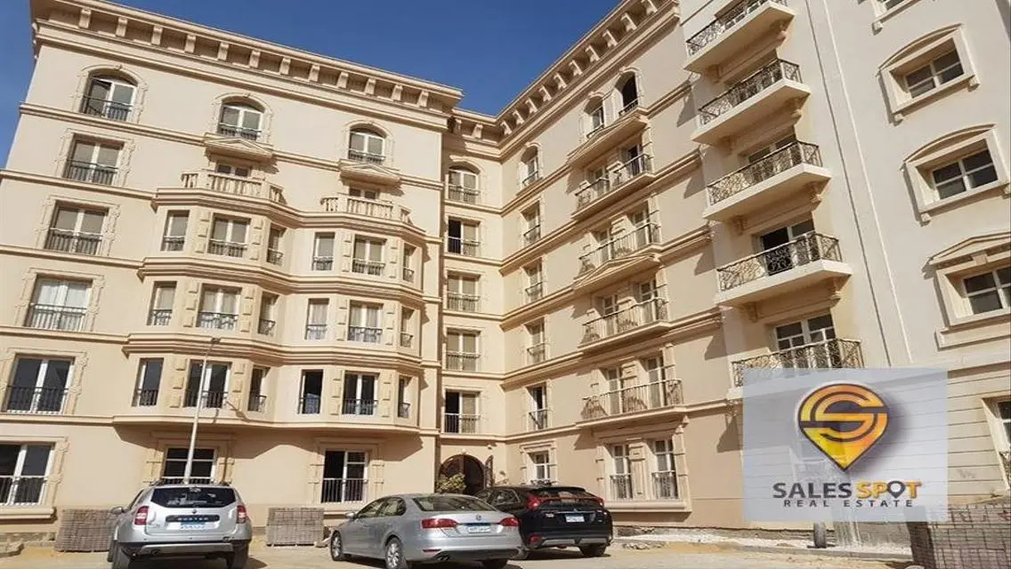 Luxury Apartment in Hyde Park Square - Prime Location