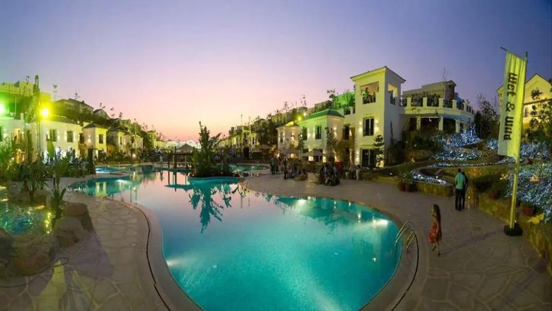 Luxury Villa in Mountain View I-City, October