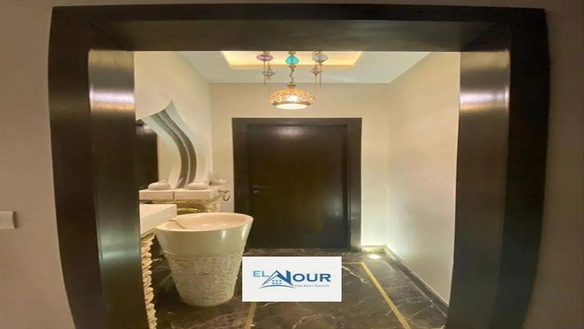 Luxury Apartment in the City Center with Premium Amenities
