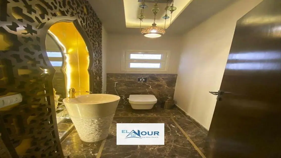 Luxury Apartment in the City Center with Premium Amenities