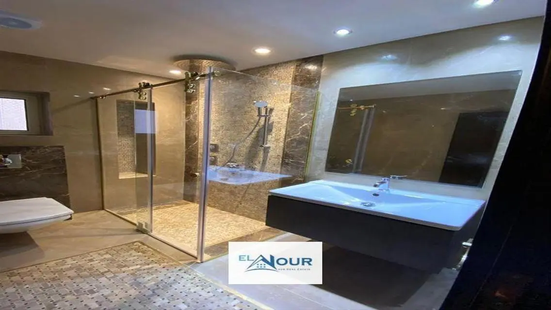 Luxury Apartment in the City Center with Premium Amenities