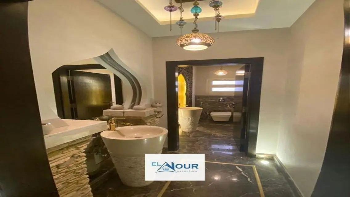 Luxury Apartment in the City Center with Premium Amenities