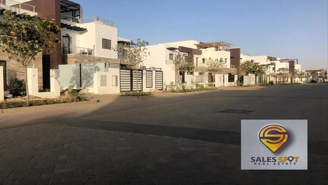 Luxury Apartment in Hyde Park with Prime Location