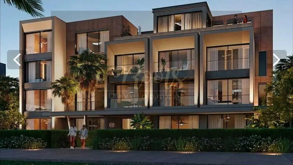 Luxury Villa in Palm Hills