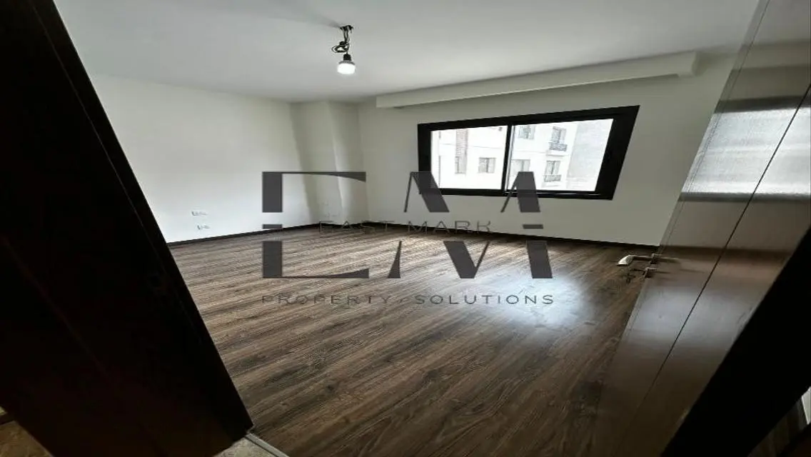 Luxury Apartment with Study Room -5- sq. meters