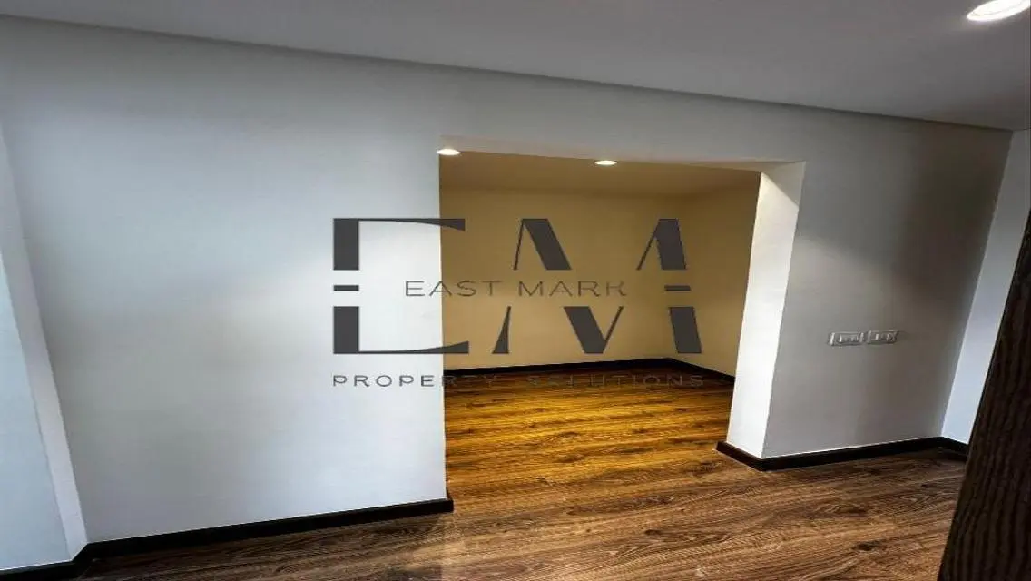 Luxury Apartment with Study Room -5- sq. meters
