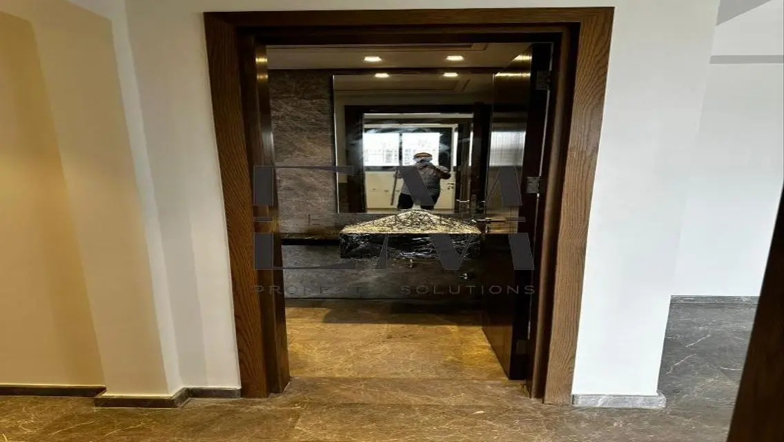 Luxury Apartment with Study Room -5- sq. meters
