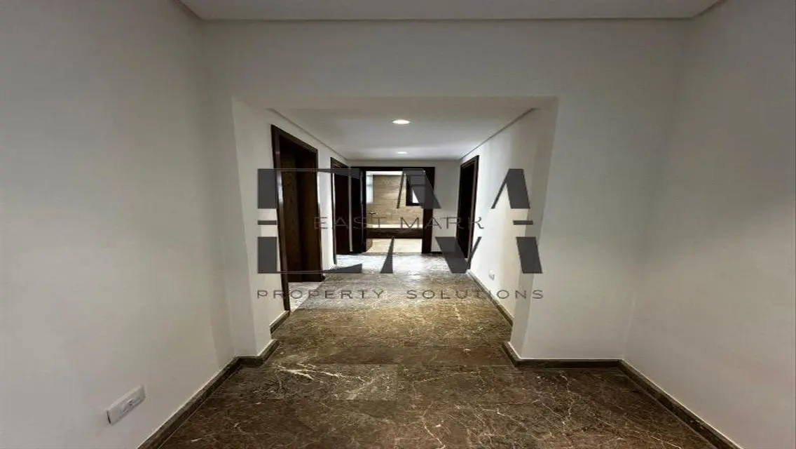 Luxury Apartment with Study Room -5- sq. meters