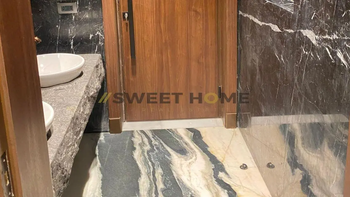 Exclusive Investment Opportunity: Apartment in the Heart of the City