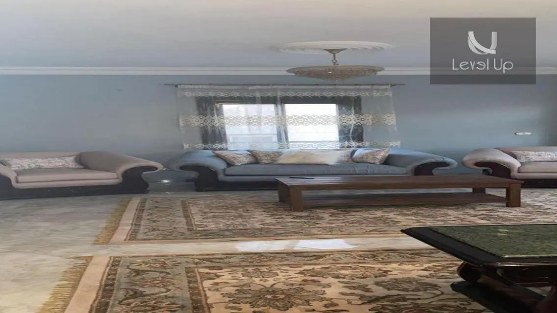 200 sqm Apartment for Sale